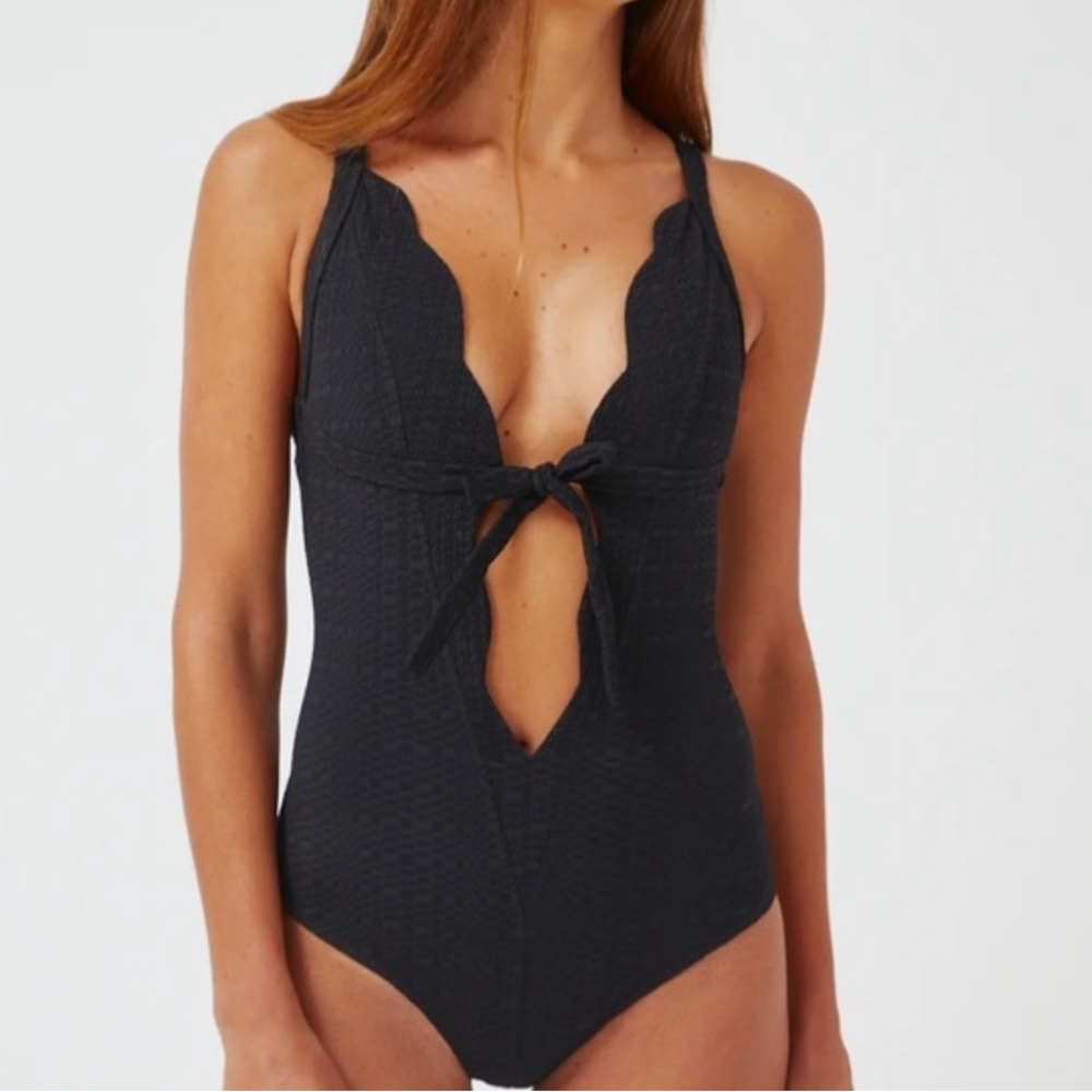 Lisa Marie Fernandez Black Scallop Bow Seersucker One-Piece Swimsuit Size XS NWT